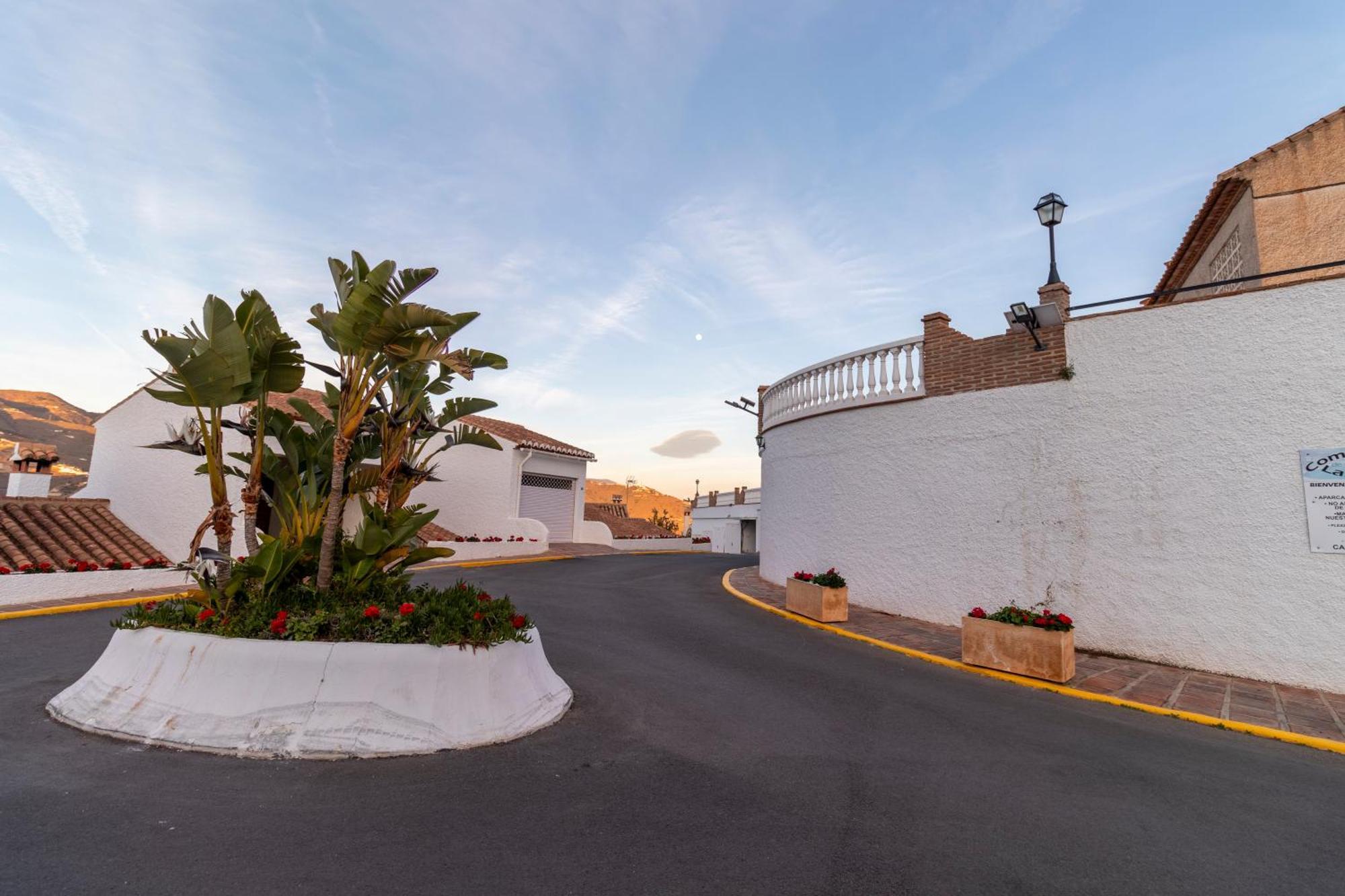 Rentitspain Vistas Increibles En Apartamento Lambda 2 Almuñécar Екстериор снимка